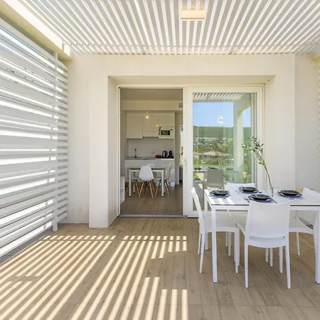 Apartmán Elegant Near La Pelosa